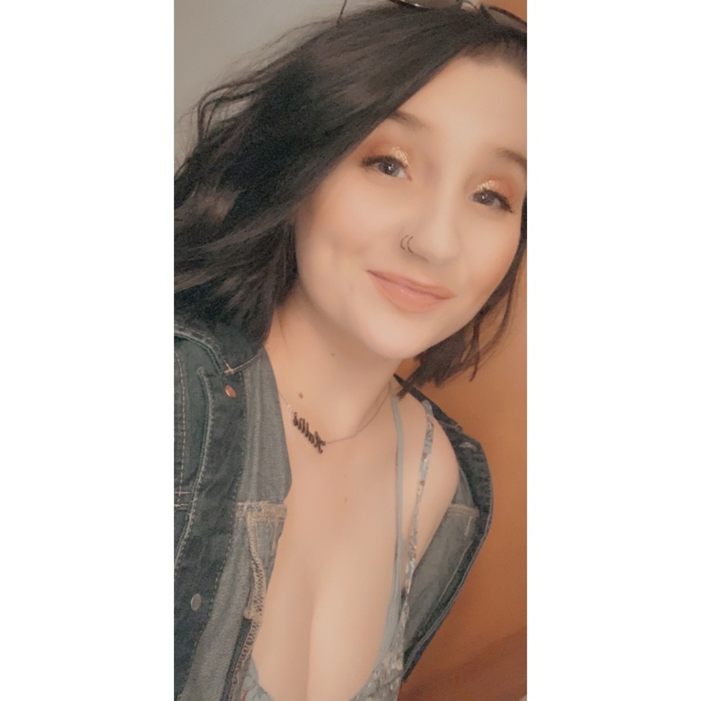 Meet your Posher, Hannah